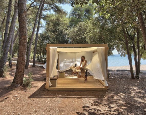 DIEHOLIDAYBUCHT_PICTURES217