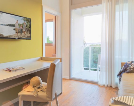 DIEHOLIDAYBUCHT_PICTURES234