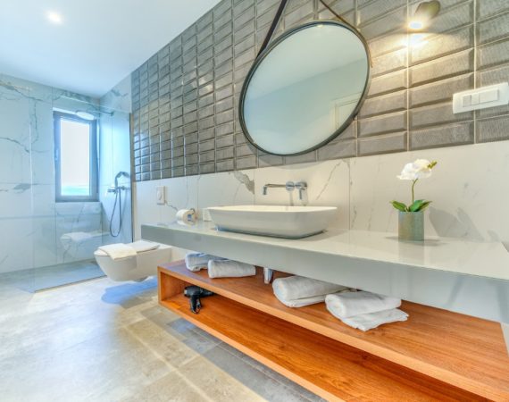 Villa Red - Bathroom03