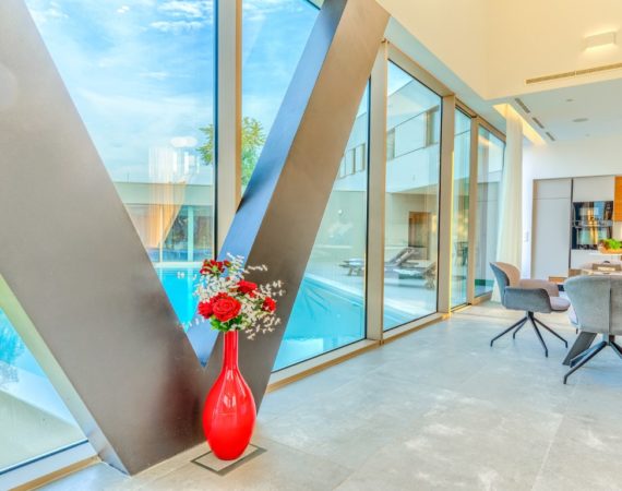 Villa Red - Living Room04